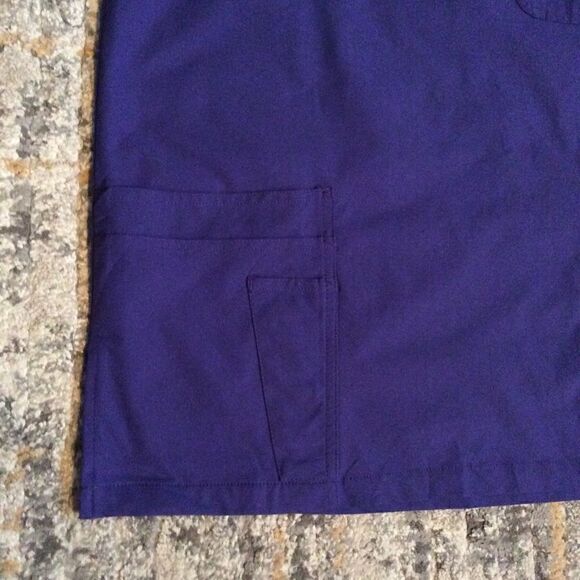 CARHARTT WOMEN’S MODERN FIT SCRUB TOP! NWT! SZ S - Picture 4 of 9